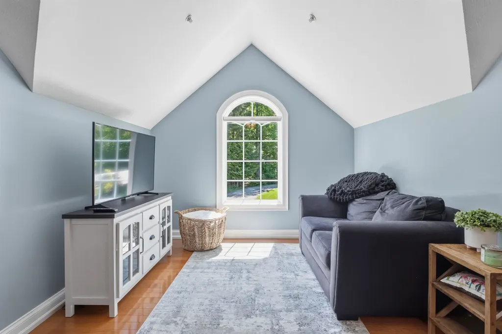61 Farm View Lane Gilford NH 03249