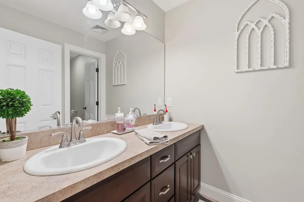 61 Farm View Lane Gilford NH 03249