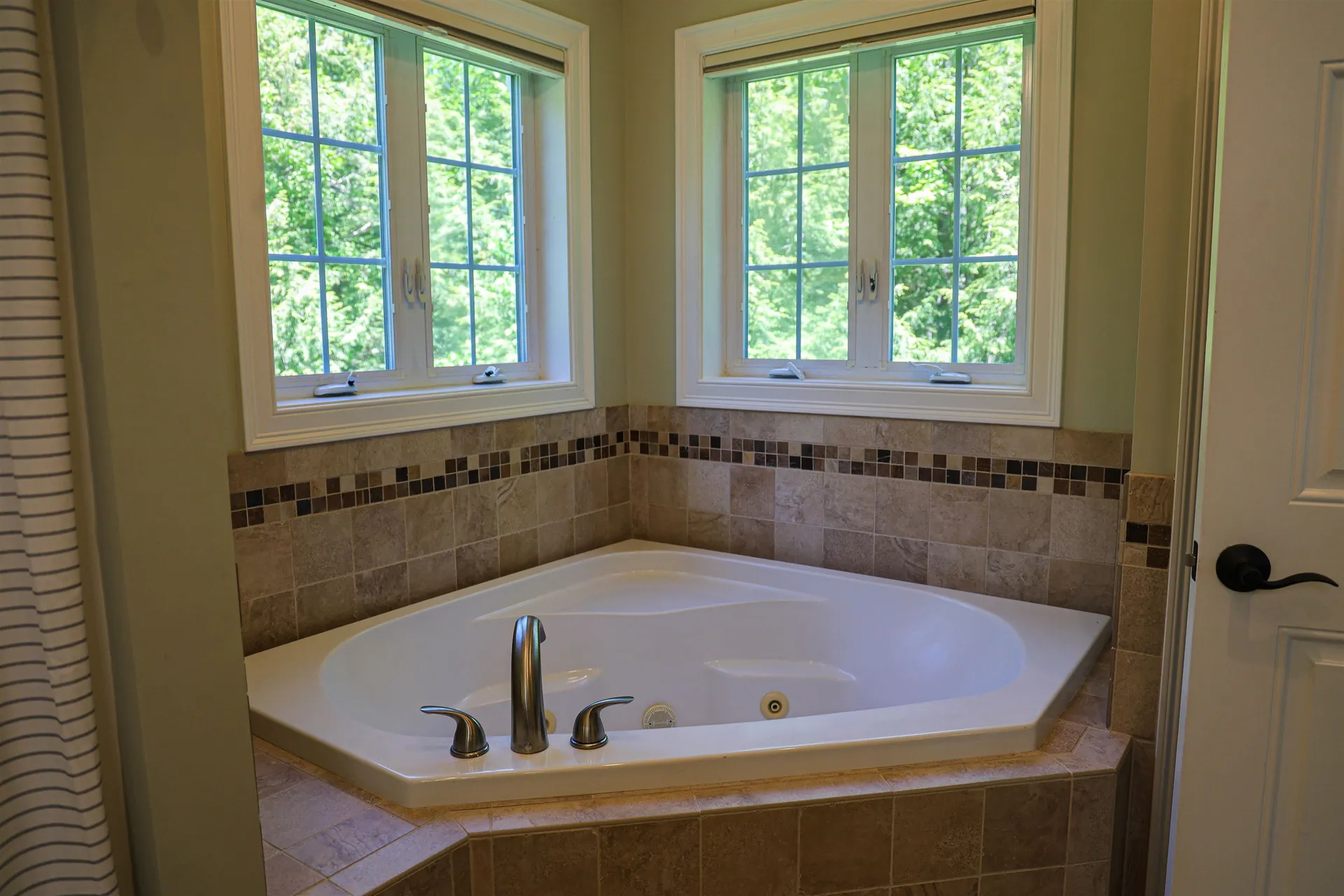 61 Farm View Lane Gilford NH 03249