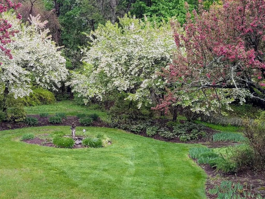 16 Gould Hill Road Hopkinton NH 03229