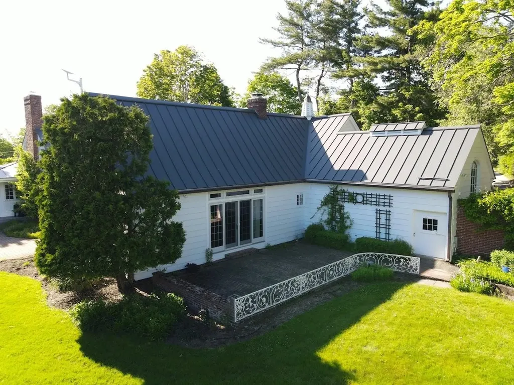 16 Gould Hill Road Hopkinton NH 03229