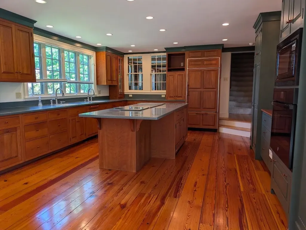 16 Gould Hill Road Hopkinton NH 03229
