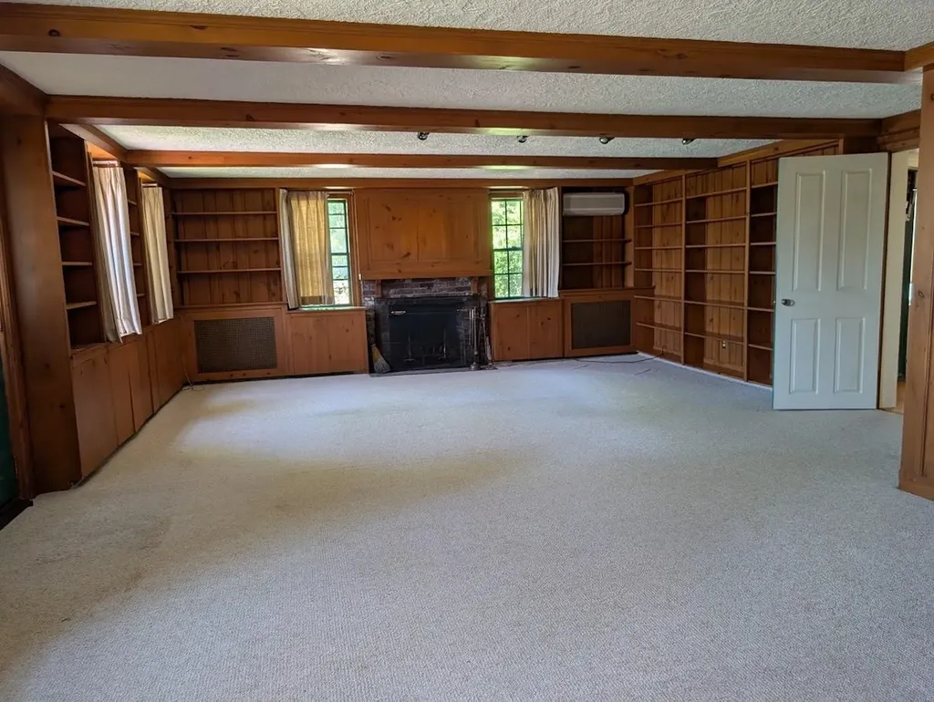 16 Gould Hill Road Hopkinton NH 03229