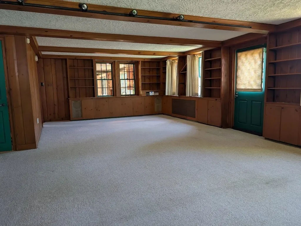 16 Gould Hill Road Hopkinton NH 03229