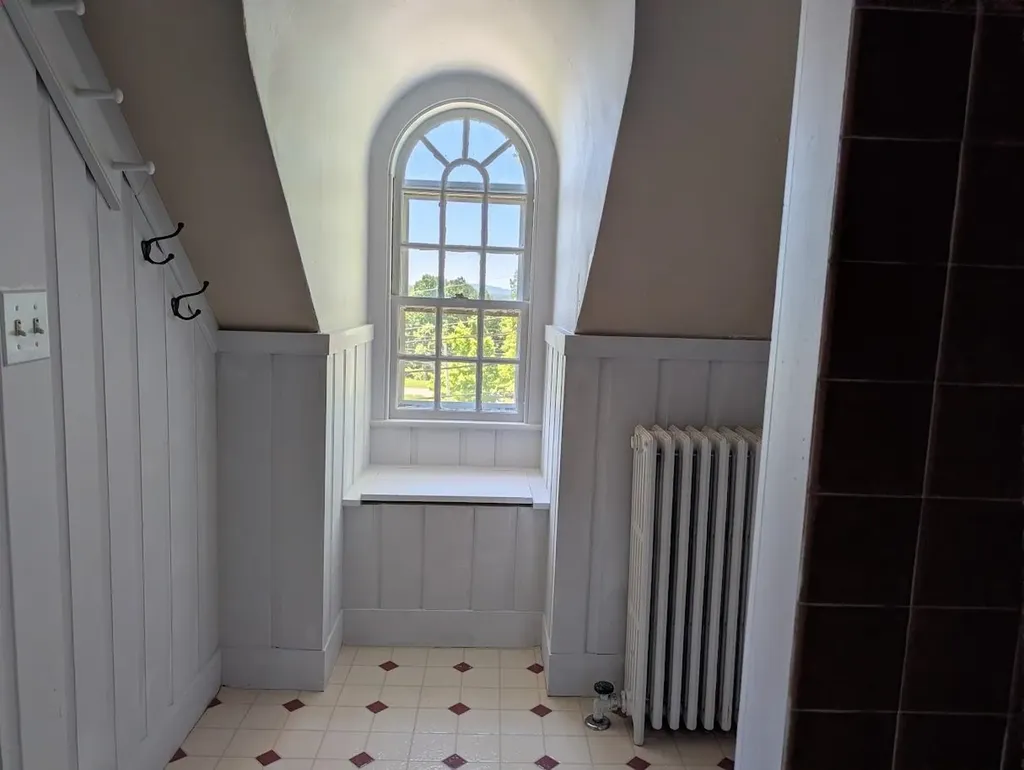 16 Gould Hill Road Hopkinton NH 03229