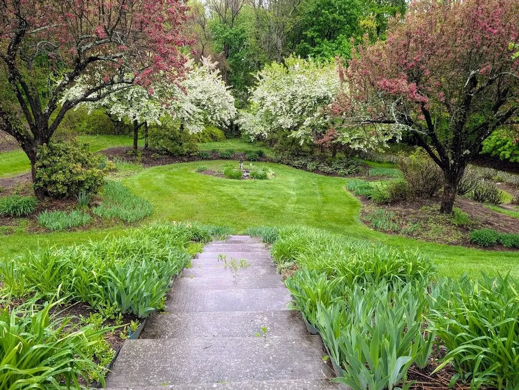 16 Gould Hill Road Hopkinton NH 03229