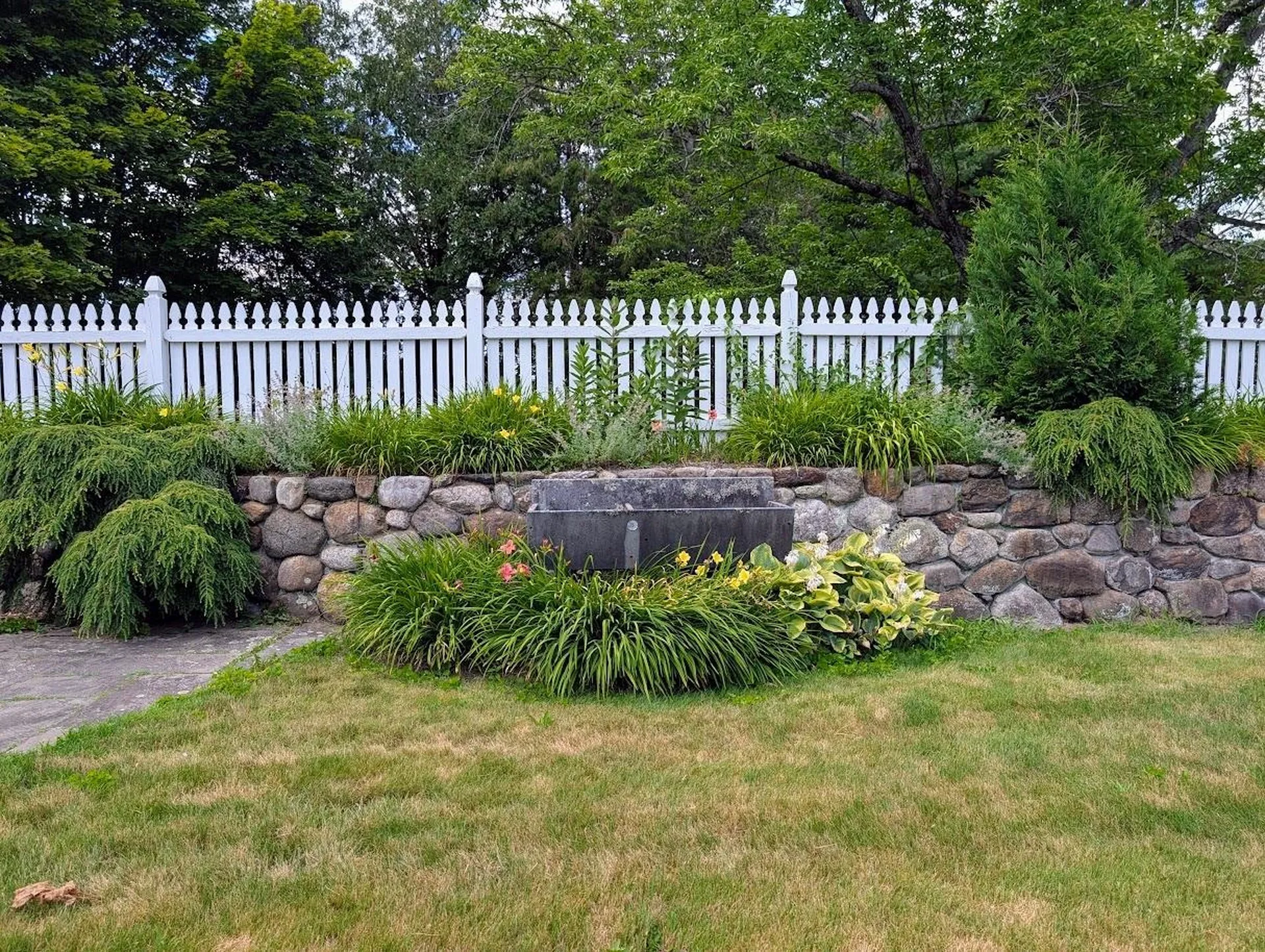 16 Gould Hill Road Hopkinton NH 03229