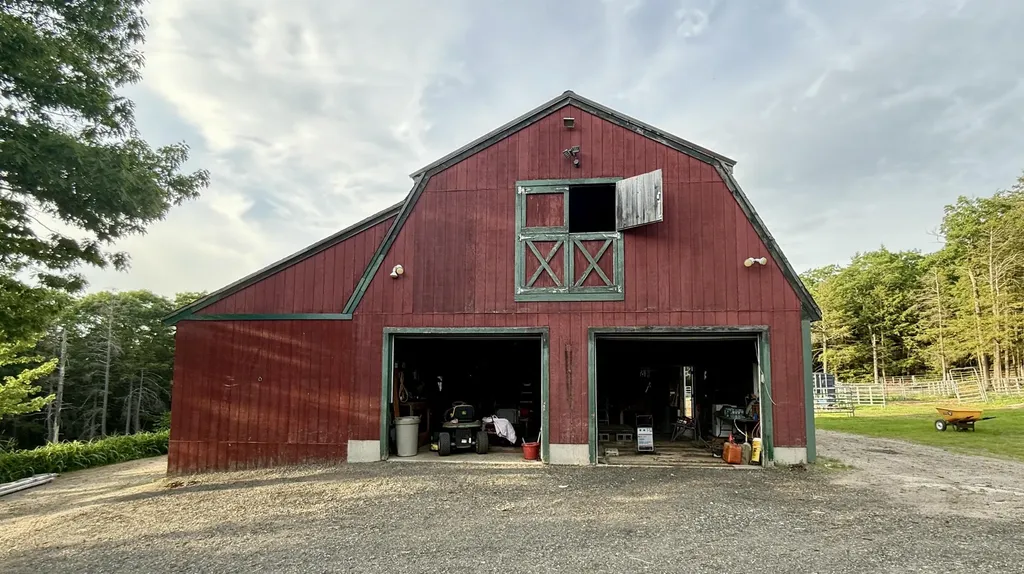 29 Tandy Road Deerfield NH 03037
