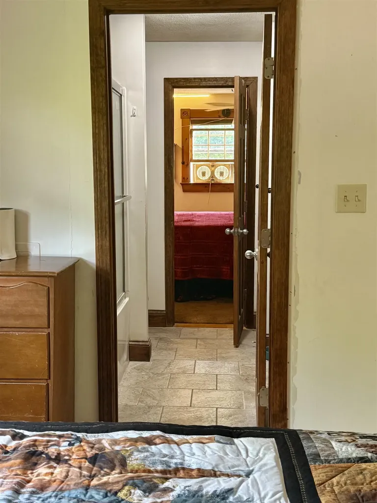29 Tandy Road Deerfield NH 03037