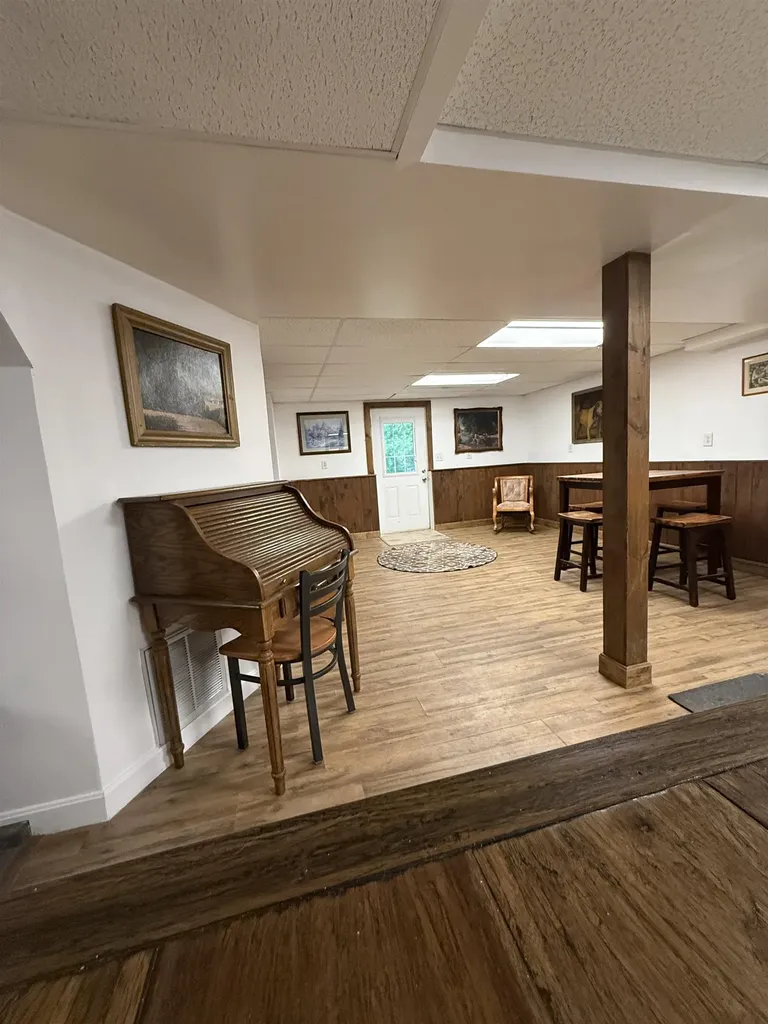 29 Tandy Road Deerfield NH 03037