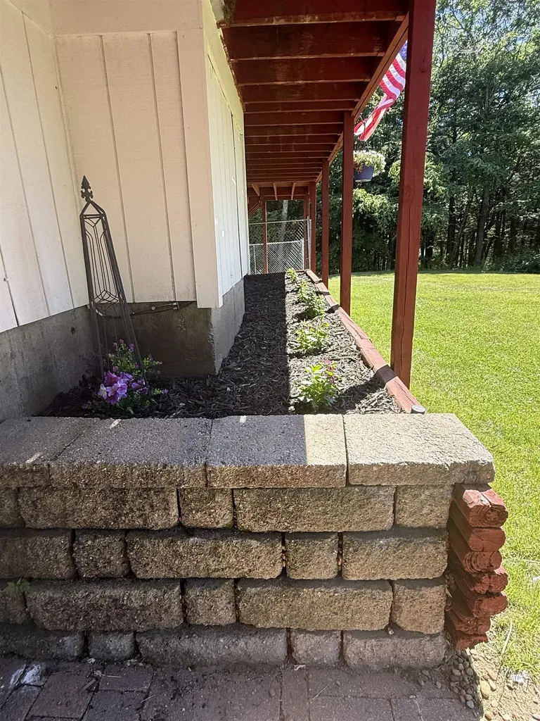 29 Tandy Road Deerfield NH 03037