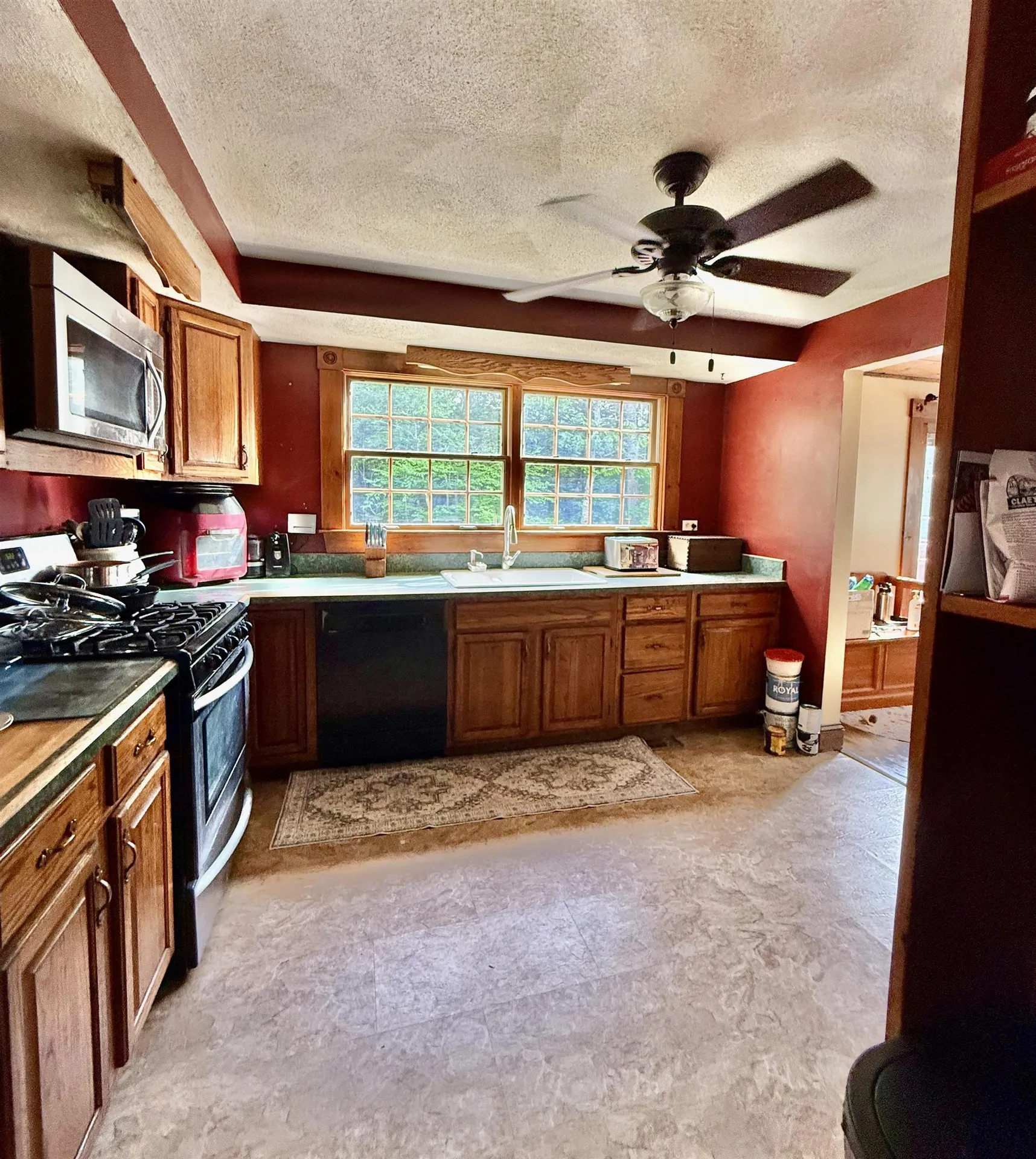 29 Tandy Road Deerfield NH 03037