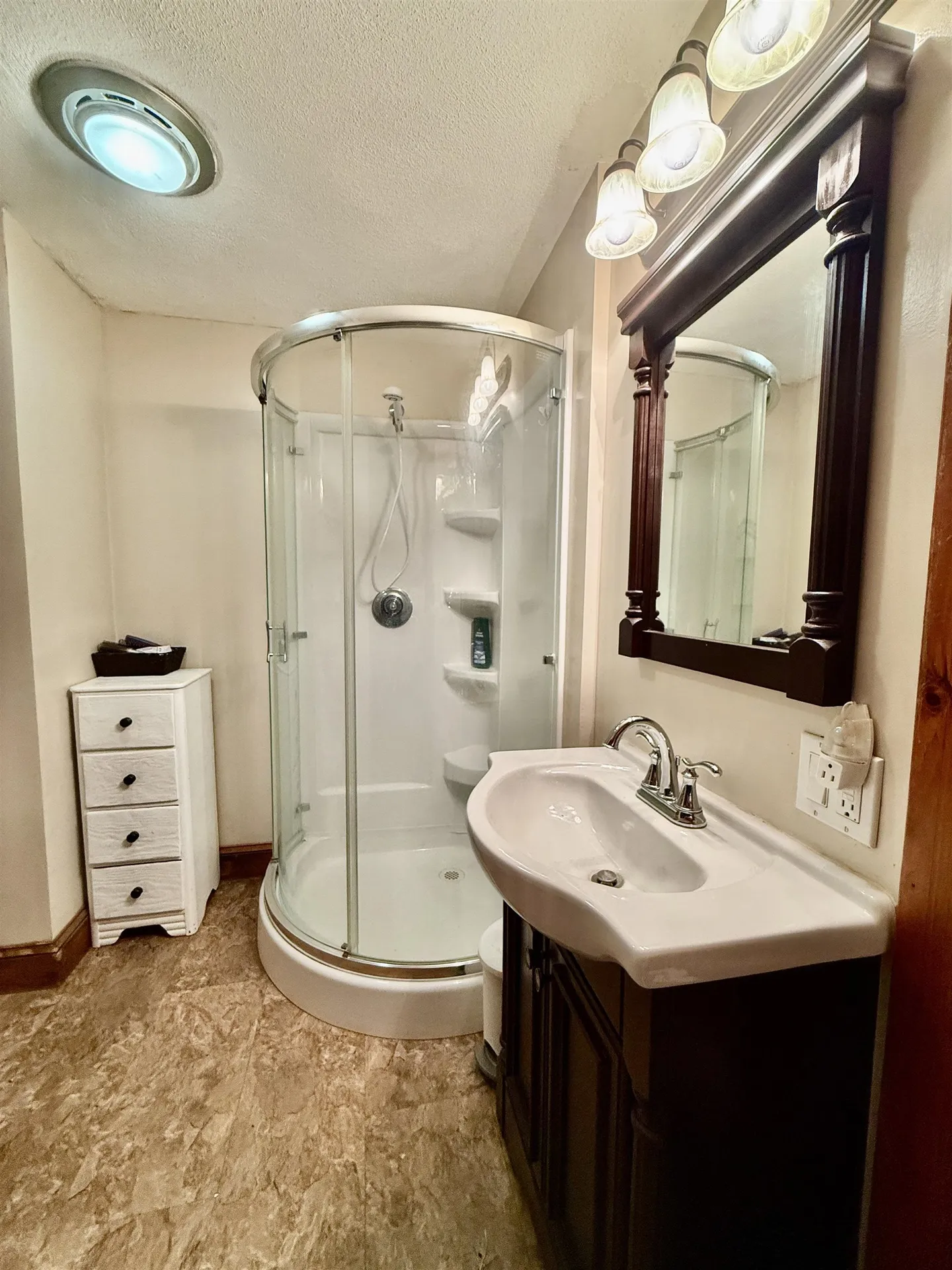 29 Tandy Road Deerfield NH 03037