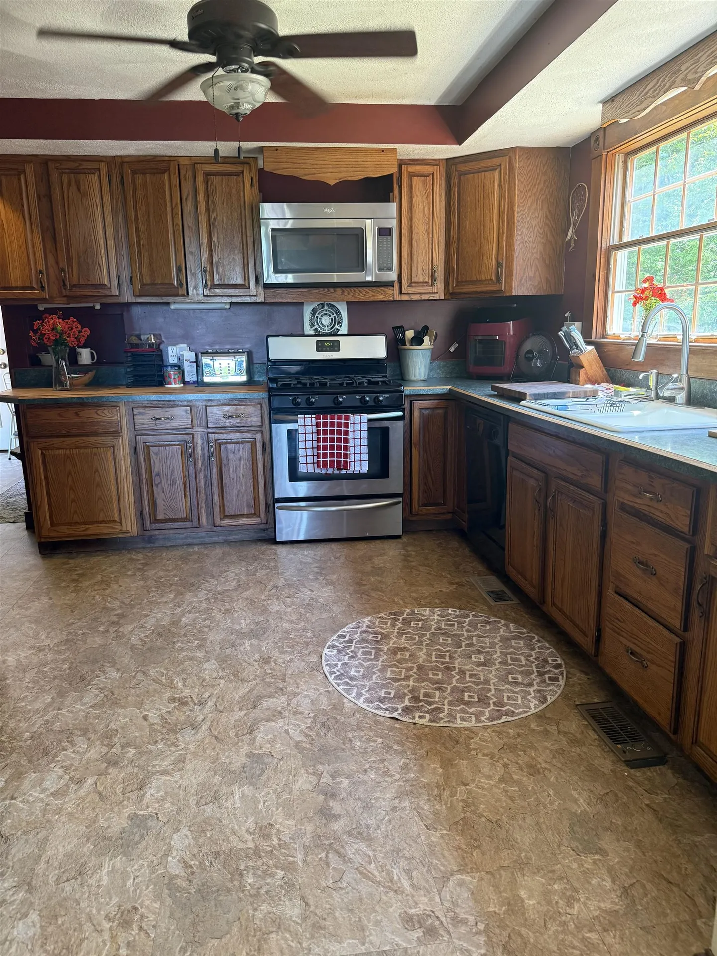 29 Tandy Road Deerfield NH 03037