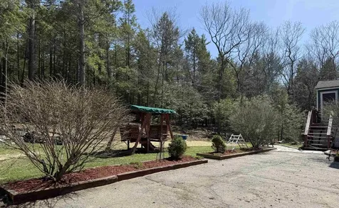 29 Tandy Road Deerfield NH 03037