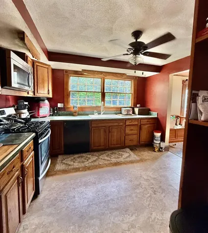 29 Tandy Road Deerfield NH 03037