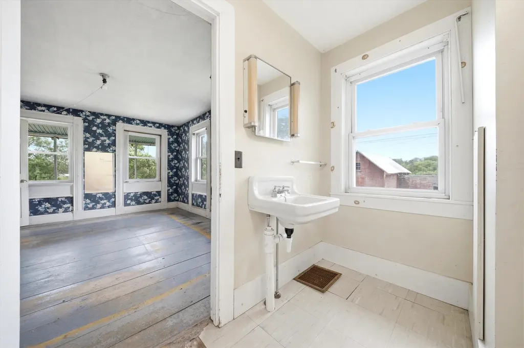 120 Monroe Road Bath NH 03740