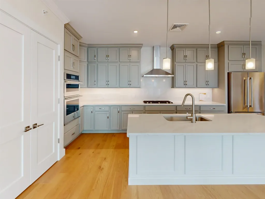 4 Longview Drive Atkinson NH 03811
