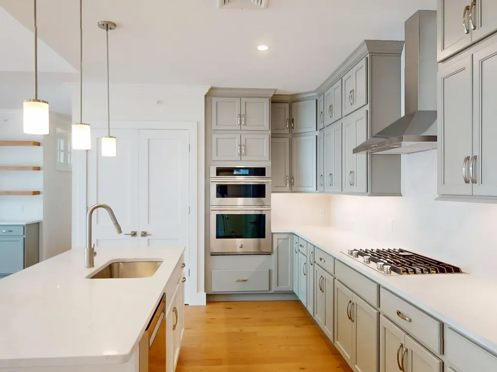4 Longview Drive Atkinson NH 03811