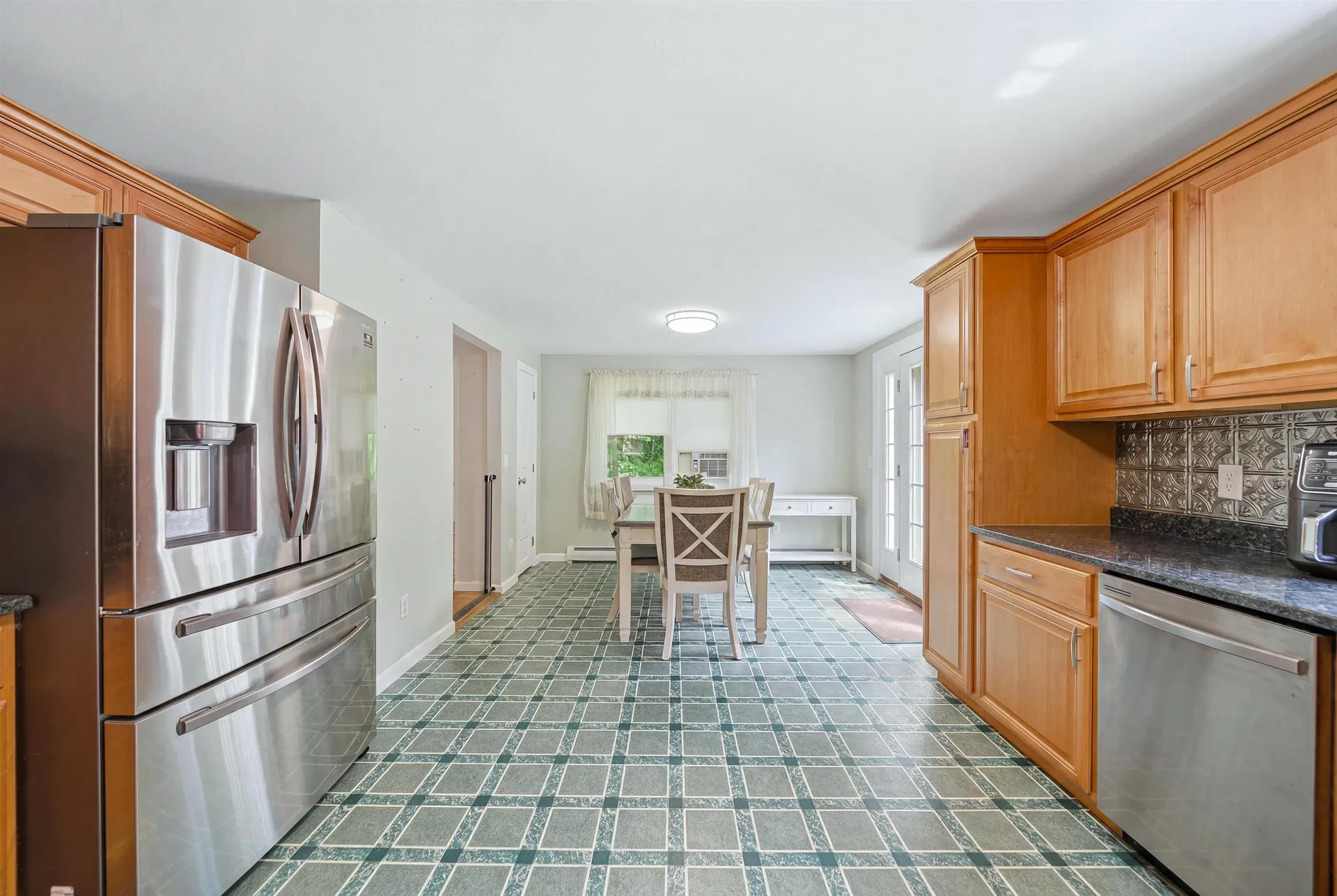 266 Main Street Sandown NH 03873