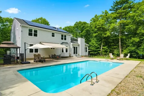 101 Ginger Drive Goffstown NH 03045