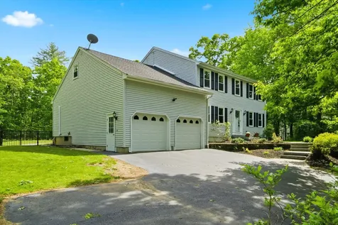 101 Ginger Drive Goffstown NH 03045