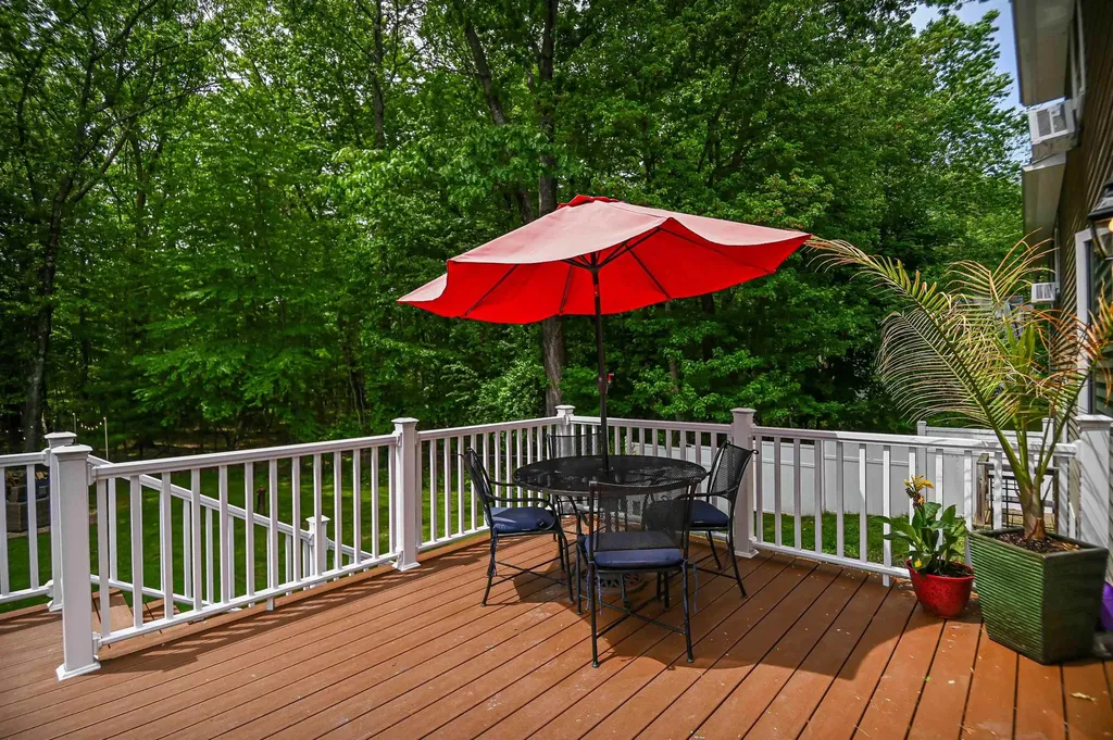 15 Birnum Woods Road Stratham NH 03885