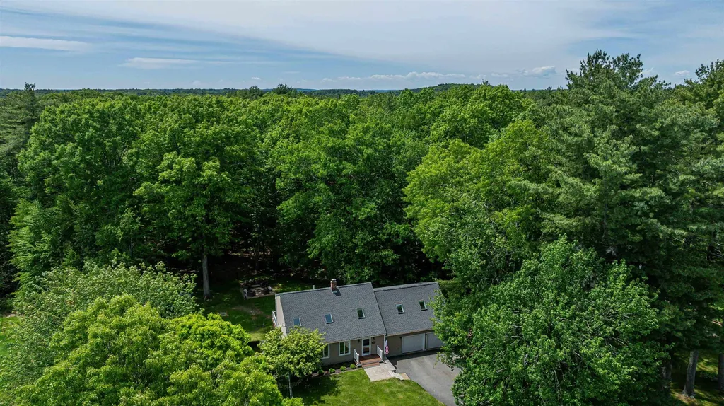 15 Birnum Woods Road Stratham NH 03885
