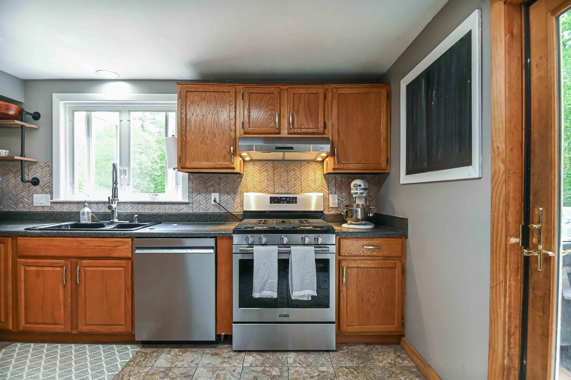 15 Birnum Woods Road Stratham NH 03885