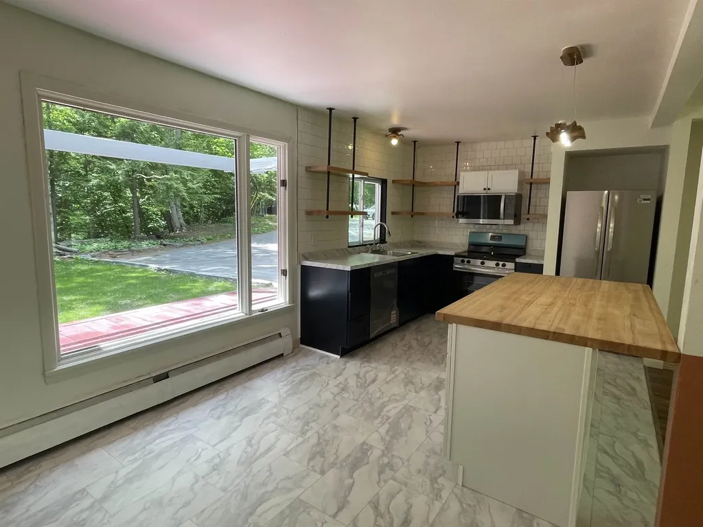 10 Bryan Court Rockingham VT 05101