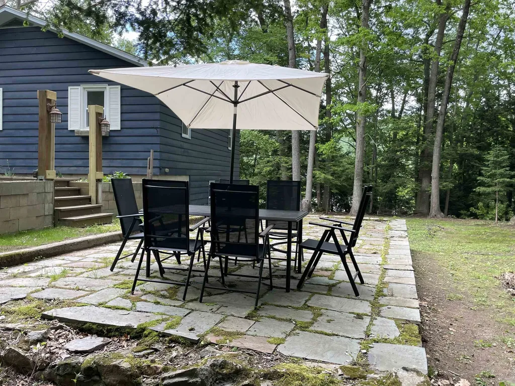 10 Bryan Court Rockingham VT 05101