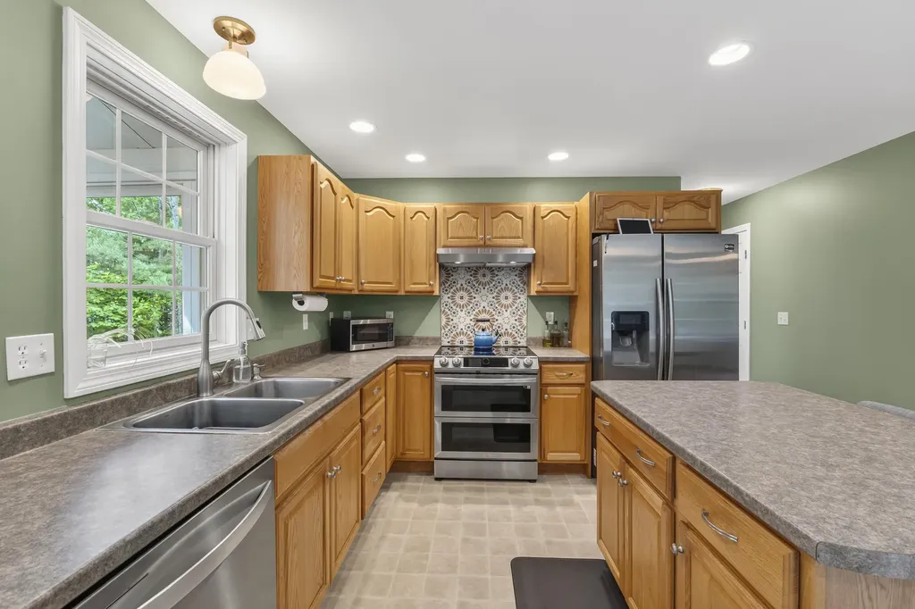 277 Parker Mountain Road Barrington NH 03825