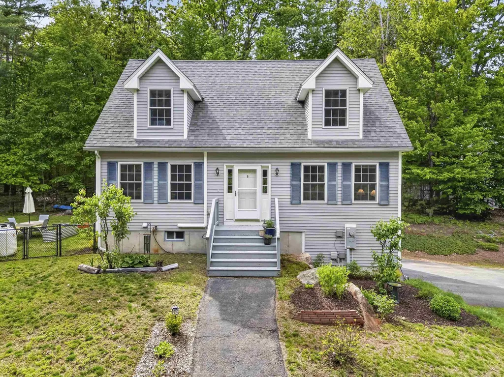 277 Parker Mountain Road Barrington NH 03825