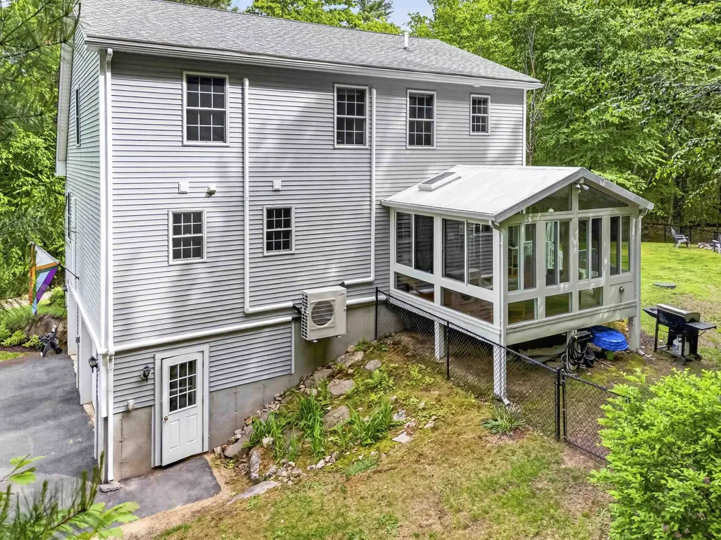 277 Parker Mountain Road Barrington NH 03825