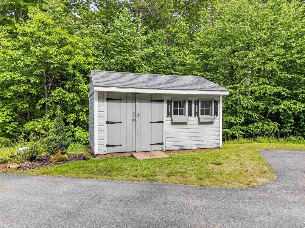277 Parker Mountain Road Barrington NH 03825