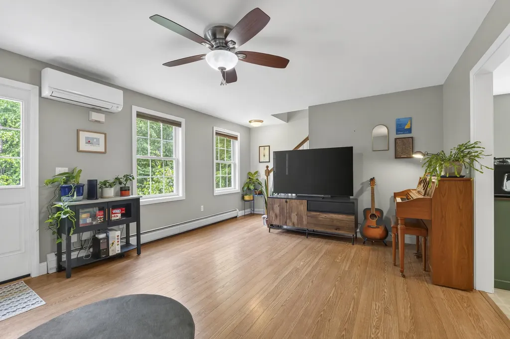 277 Parker Mountain Road Barrington NH 03825