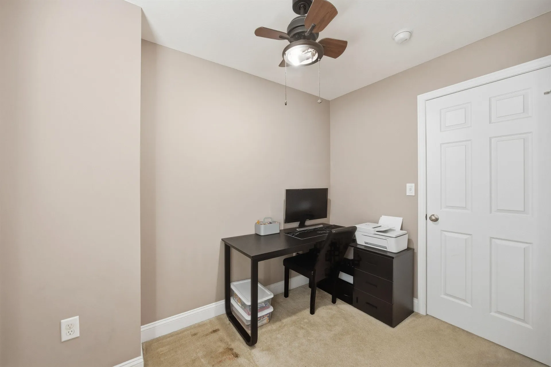 317 University Circle Hooksett NH 03106