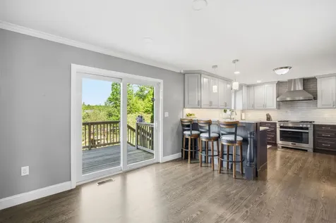317 University Circle Hooksett NH 03106