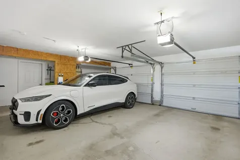 317 University Circle Hooksett NH 03106