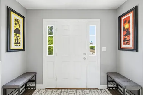 317 University Circle Hooksett NH 03106