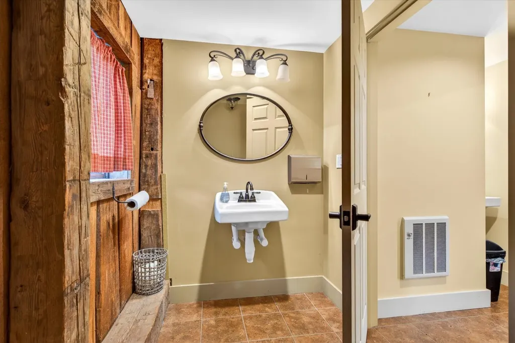 2060 Townshend Road Grafton VT 05146