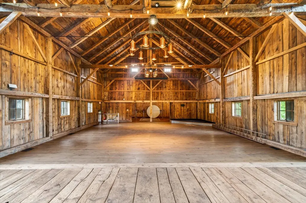 2060 Townshend Road Grafton VT 05146
