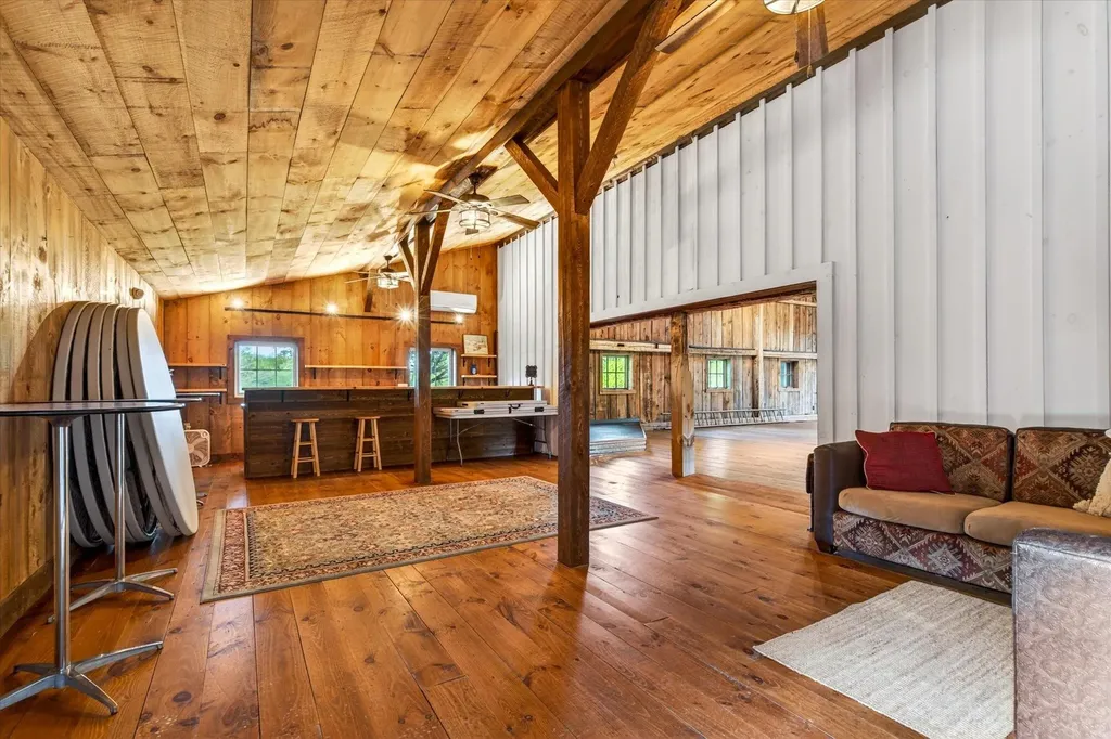2060 Townshend Road Grafton VT 05146