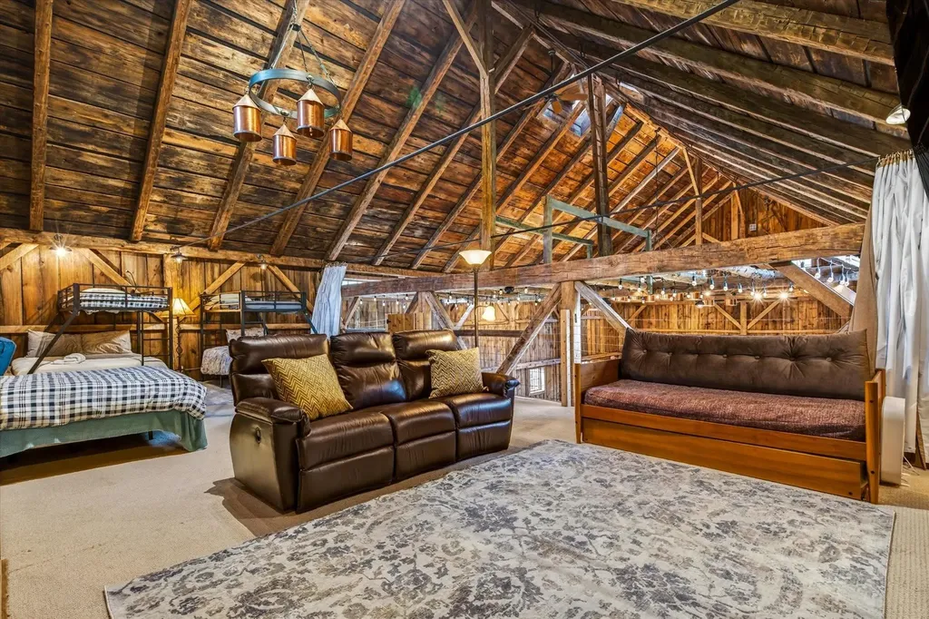 2060 Townshend Road Grafton VT 05146