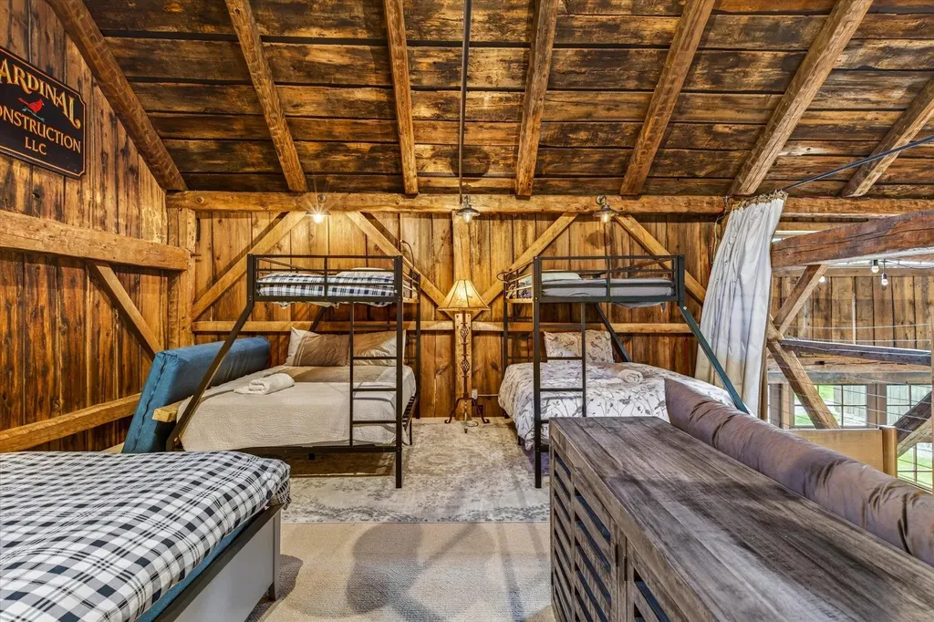 2060 Townshend Road Grafton VT 05146