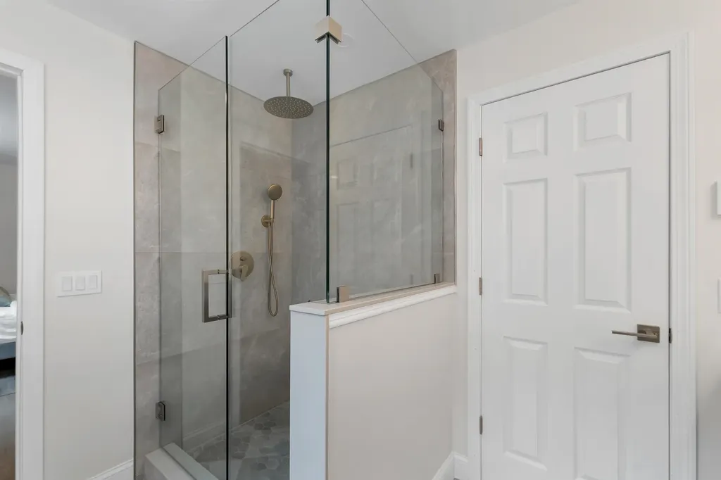 7 Loon Street Wolfeboro NH 03894