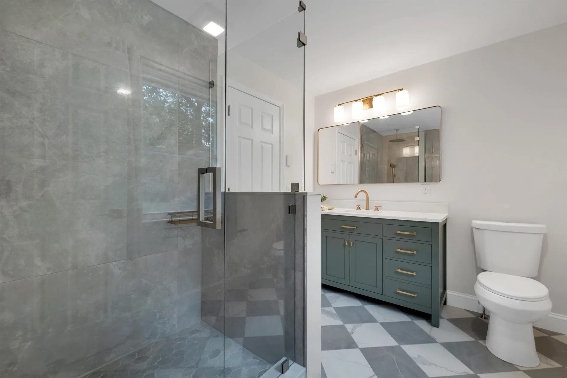 7 Loon Street Wolfeboro NH 03894