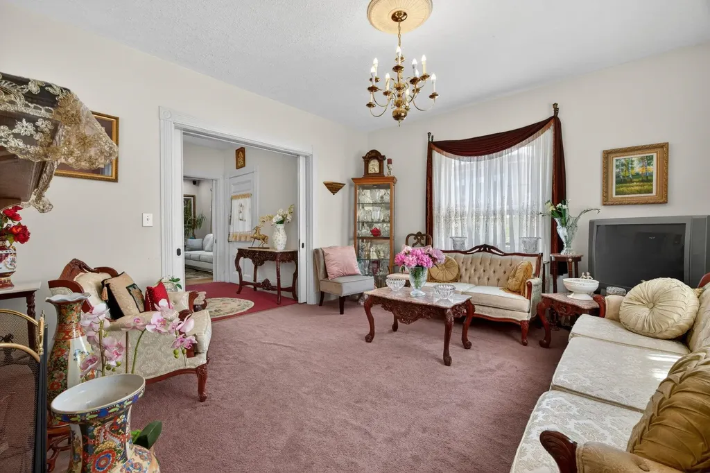 20 Abbott Street Nashua NH 03064