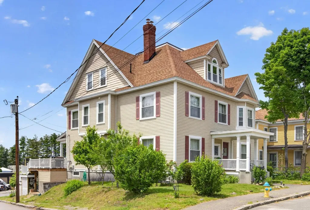 20 Abbott Street Nashua NH 03064