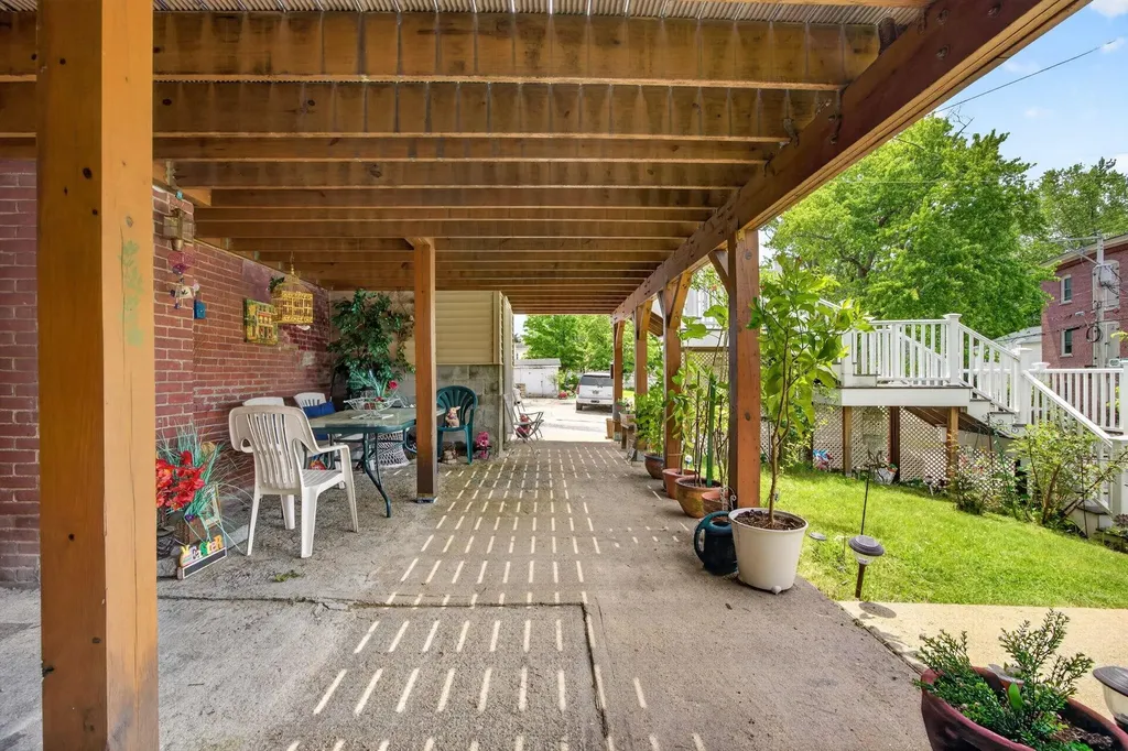 20 Abbott Street Nashua NH 03064